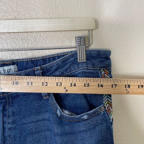 Knox Rose Jeans Women's 14 Cropped Ankle Embroidered Embellished Straight Leg - Picture 7 of 9